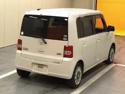 Toyota PIXIS SPACE