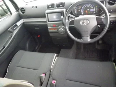 Toyota PIXIS SPACE