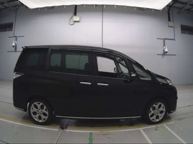 Mazda BIANTE