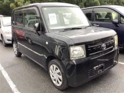 Toyota PIXIS SPACE