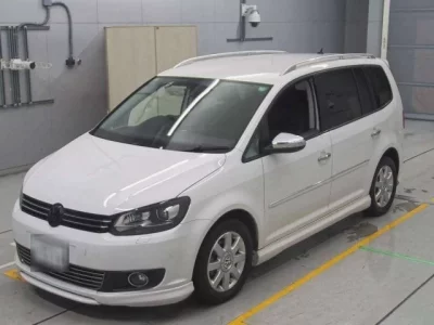 Volkswagen GOLF TOURAN