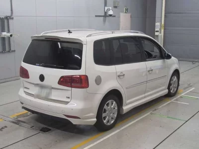 Volkswagen GOLF TOURAN