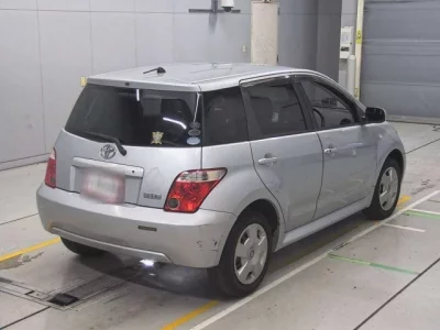 Toyota IST