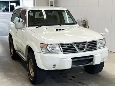 Nissan SAFARI