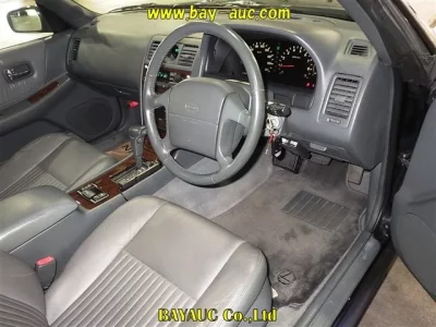 Nissan LAUREL
