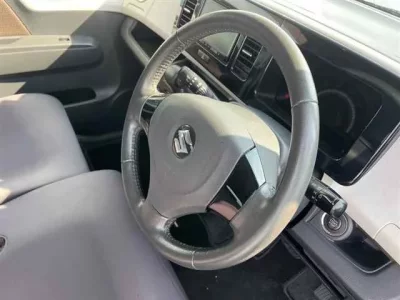 Suzuki MRWAGON