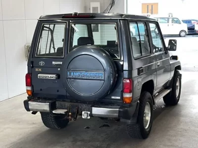 Toyota LAND CRUISER