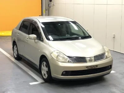 Nissan TIIDA LATIO