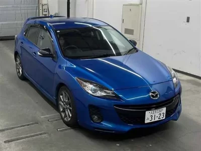Mazda AXELA