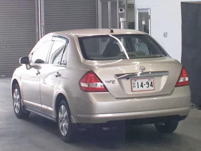 Nissan TIIDA LATIO