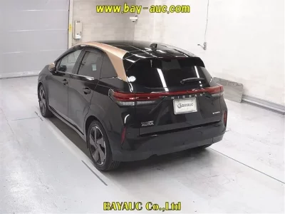 Nissan AURA