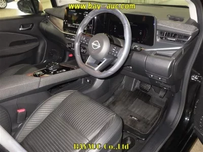 Nissan AURA