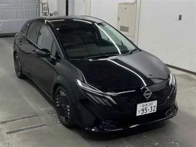 Nissan AURA
