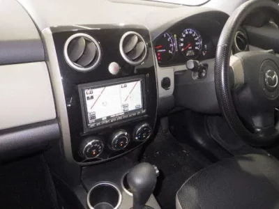 Mazda VERISA