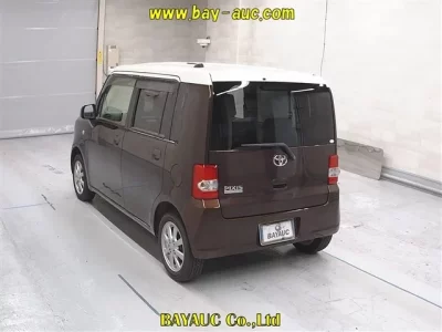 Toyota PIXIS SPACE