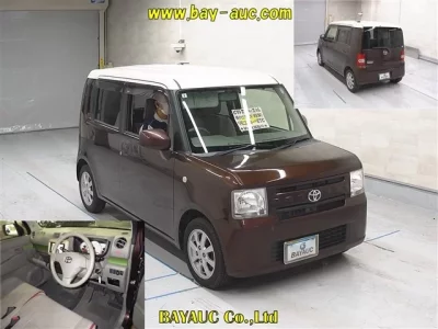 Toyota PIXIS SPACE