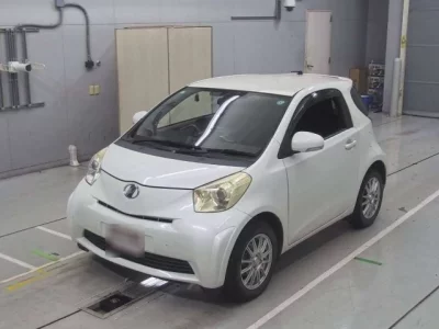 Toyota IQ