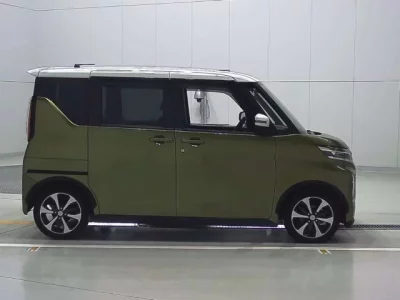 Mitsubishi EK X SPACE