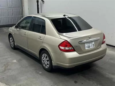 Nissan TIIDA LATIO