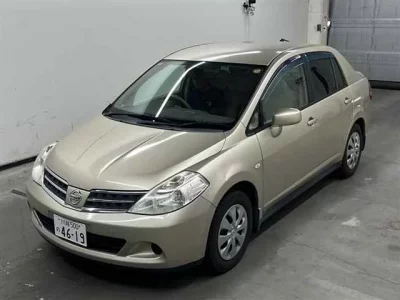 Nissan TIIDA LATIO