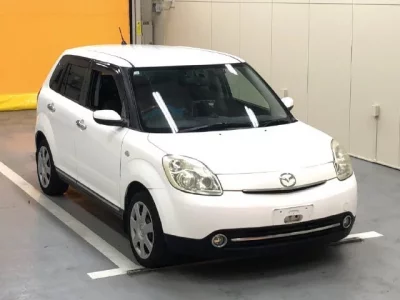 Mazda VERISA