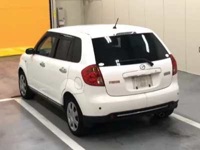 Mazda VERISA