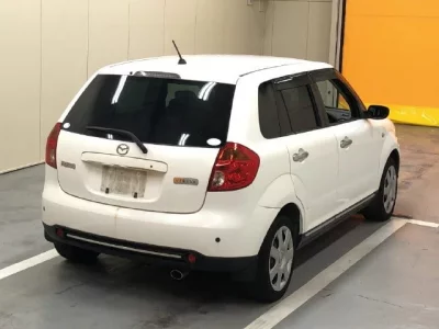 Mazda VERISA