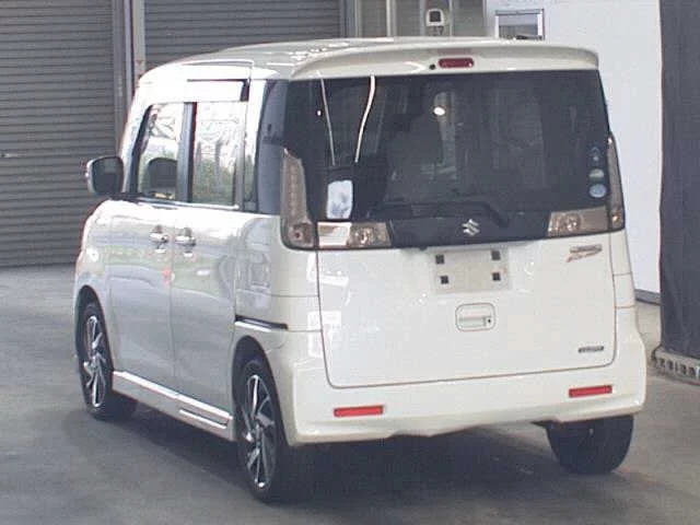 Suzuki SPACIA