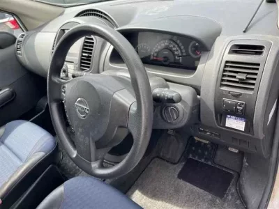 Nissan LAFESTA