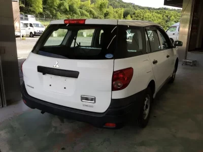 Mitsubishi LANCER VAN