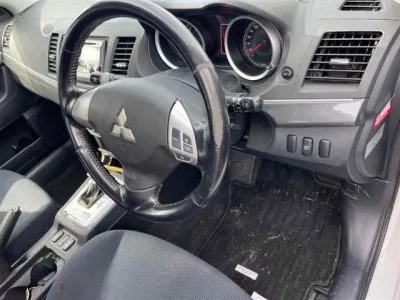 Mitsubishi GALANT FORTIS
