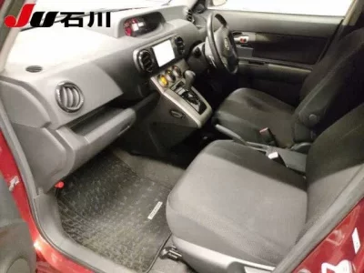 Toyota COROLLA RUMION