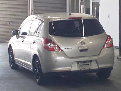Nissan TIIDA