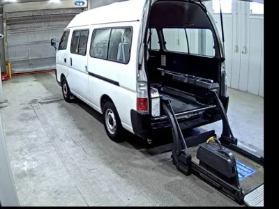 Nissan CARAVAN BUS