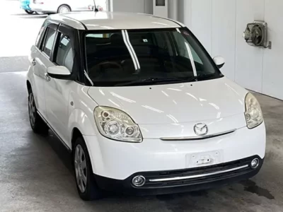 Mazda VERISA