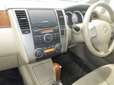 Nissan TIIDA LATIO