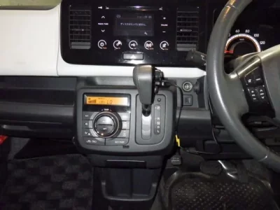 Suzuki MRWAGON