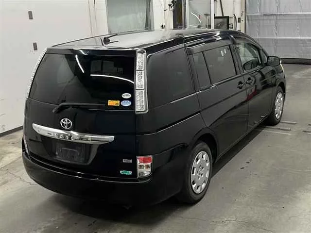 Toyota ISIS