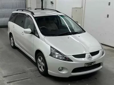 Mitsubishi GRANDIS