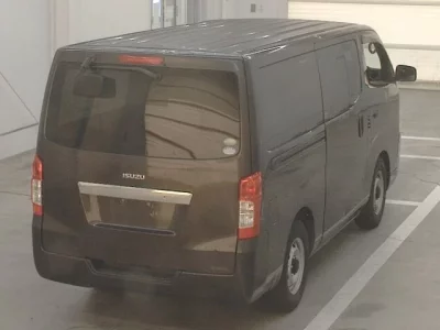 Isuzu COMO