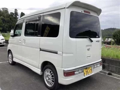 Daihatsu Atrai Wagon