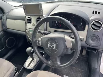 Mazda VERISA