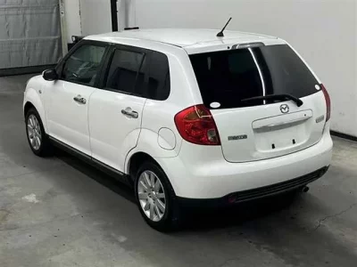 Mazda VERISA