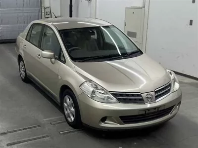 Nissan TIIDA LATIO