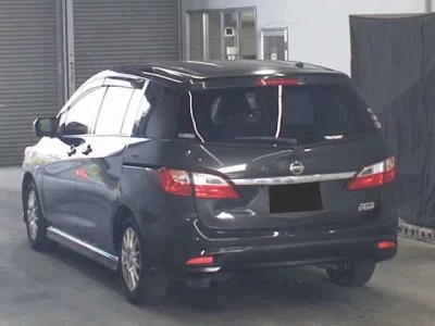 Nissan LAFESTA