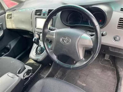 Toyota MARK X ZIO