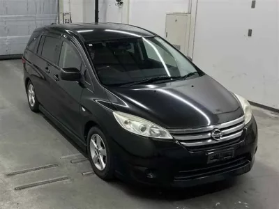 Nissan LAFESTA