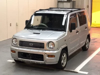 Daihatsu NAKED