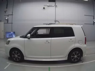Toyota COROLLA RUMION