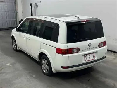 Nissan LAFESTA
